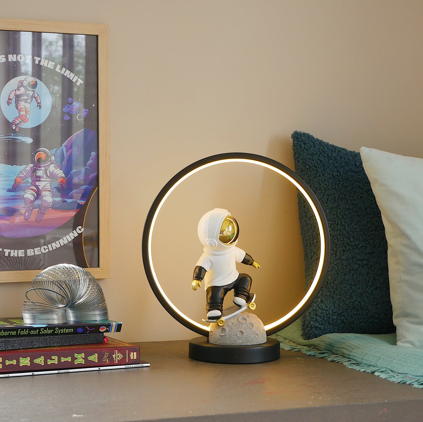 Astronaut led lamp